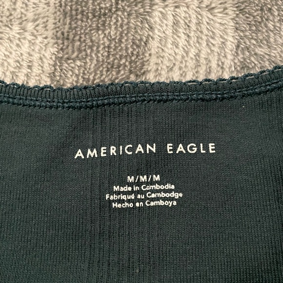 Green top - Picture 3 of 3